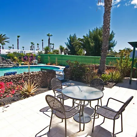בית נופש Casa Palmeras, Punta Limones, Playa Blanca, Lanzarote